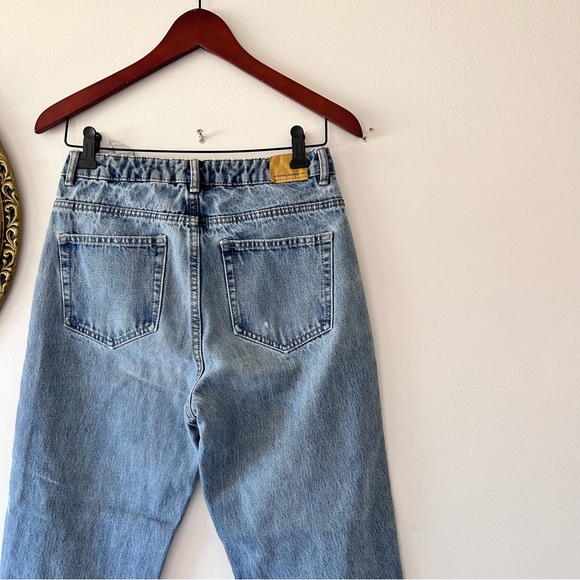 ZARA | High-Rise Mom Jeans - Picture 5 of 7